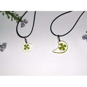   Clover Necklaces with Real Four leaf Clover (0420) 