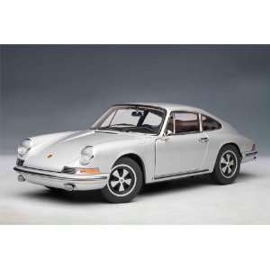  1967 Porsche 911 S 1/18 Silver Toys & Games