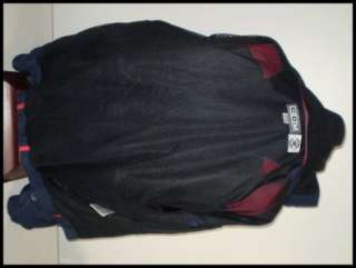 Very nice NHL Columbus Blue Jackets CCM nylon jacket. The jacket is 