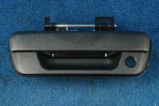 fits CHEVROLET COLORADO 04 12 TAILGATE HANDLE BLACK WITH LOCK HOLE 