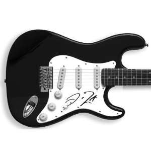  Liza Minelli Autographed Signed Guitar Dual Cert PSA/DNA 