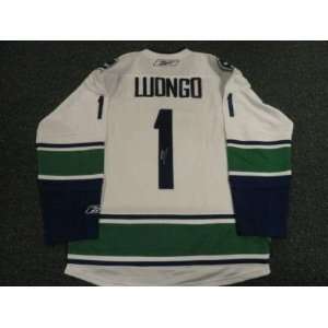  Autographed Roberto Luongo Uniform   Reebok Stanley Cup 