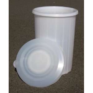 12 Gallon Plastic Fermenter with Lid for Grocery & Gourmet Food
