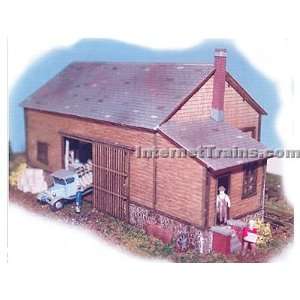   Railway Heritage Series Kit   Waterville Freight House Toys & Games
