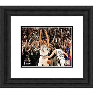  Framed Tim Duncan San Antonio Spurs Photograph Sports 