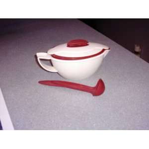  Tupperware Gravey Boat Cinnamon & Beige