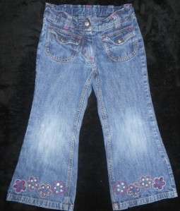 GIRLS SIZE 4 GYMBOREE MEDIUM WASH JEANS WITH FLOWERS ON CUFF 