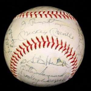   Team Signed Baseball Jsa Mantle Maris + 29   Autographed Baseballs