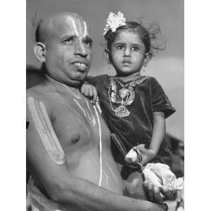  Indian Wearing Brahman Caste Marks Carrying Hisr Young 