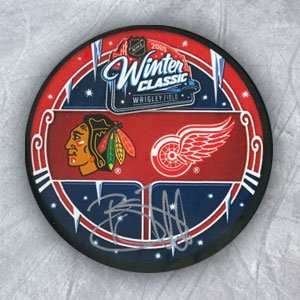  BRENT SEABROOK Chicago 2009 Winter Classic SIGNED Puck 