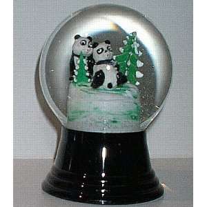  Tumbling Panda Snow Globe 