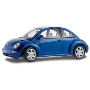    Volkswagen New Beetle Blue 118 Diecast Car Model Toys & Games