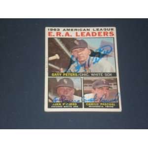  Peters, Pizarro, Pascual Signed 1964 Topps Leaders #2 