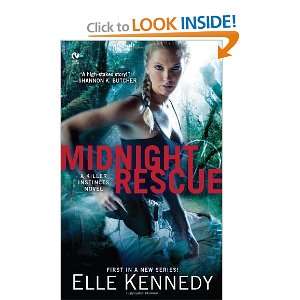   Novel [Mass Market Paperback] Elle Kennedy  Books