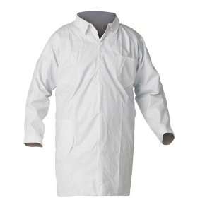  Kleenguard A40 Lab Coat w/ Pockets   30 Pack