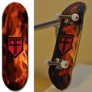  Fingerboard Deck, 5 ply Maple, PF2 Toys & Games