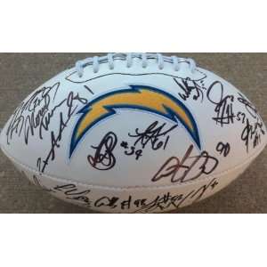  SANDIEGO CHARGERS TEAM SIGNED FOOTBALL 