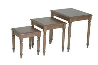 New 3 pc Wooden Nesting End Table Set   Antique Cherry Finish  