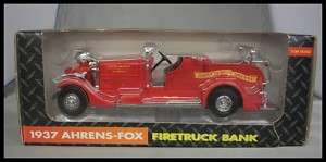 MINT IN BOX JOHN DEERE DIECAST 1937 FIRE TRUCK BANK  