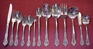 Oneida Distinction Deluxe KENNETT SQUARE Stainless Flatware Pieces 