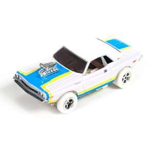  Xtraction R9 70 Dodge Challenger Conv. iWheels Toys 