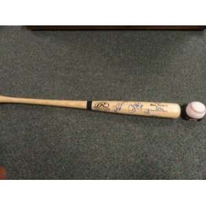  2011 Los Angeles Dodgers Team Signed Bat Ethier Ball 