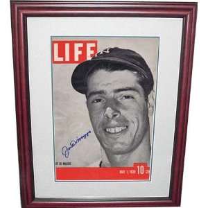  Autographed Joe DiMaggio PSA/DNA Signed Framed Life Mag 
