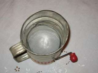 Vintage Nasturtium Small Metal Sifter  