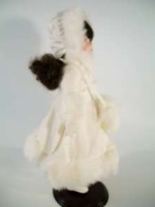 Seymour Mann Porcelain Doll Cynthia 1989 #383 16  