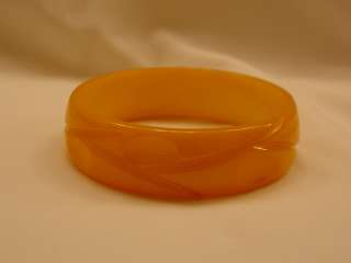 Vtg Bakelite Bangle Bracelet Set Carved Marbled Yellow  