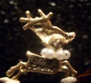   RUDOLPH Red Nose REINDEER in PEARL NECKLACE Kiss Lips PIN SET  