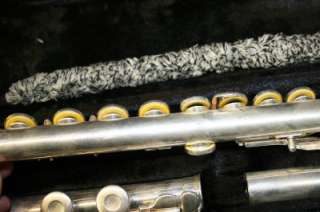 Gemeinhardt 2SH Flute in case. Plays beautifully. Just needs a good 