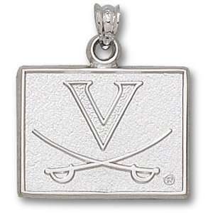   University of Virginia V W/Sabres Pendant (Silver) Sports