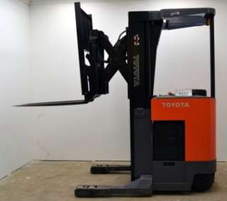 Toyota Stand Up Fork Truck Lift Forktruck Forklift In Great Condition 