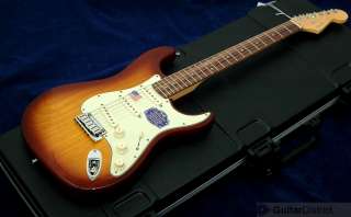 New USA Fender ® American Deluxe Stratocaster, Strat, Ash, Tobacco 
