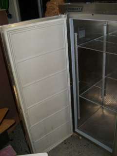 Hobart 3 Door Fridge   Freezer Model H3 115 Volt; R 12 Refrigerant 