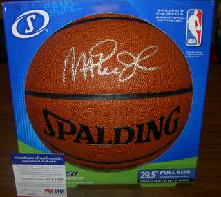   JOHNSON AUTOGRAPHED SIGNED INDOOR/OUTDOOR BASKETBALL PSA/DNA LAKERS