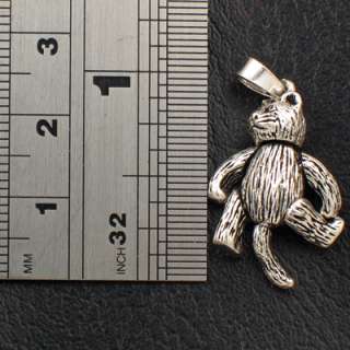 Great detail on this 3 dimensional, British made charm, including