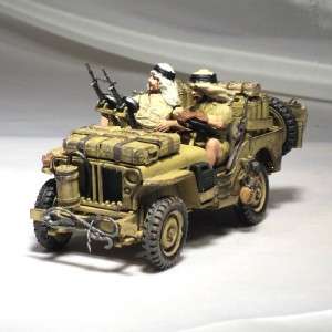 Built 1/35 British SAS Desert Raider 4x4 Jeep With 2 Figures WWII 
