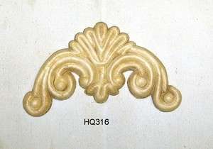 WOOD EMBOSSED APPLIQUE 2 1/2 H X 5W HQ316  