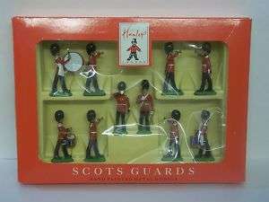 BRITAINS HAMLEYS SCOTS GUARDS BAND TOY SOLDIER SET  