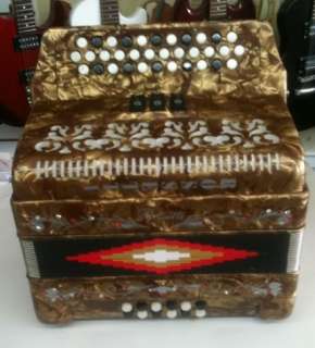 GLD ROSSETTI GOLD ACCORDION NEW 34 BUTTON 3 SWITCH ADG ACORDEON EN LA 