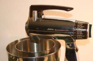   Sunbeam MixMaster Mixer with Bowls and Accessories Retro  