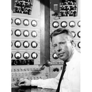  Ernest O. Lawrence, American Physicist and Nobel Laureate 