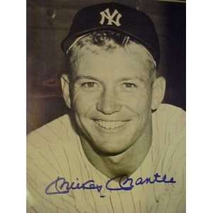 Mickey Mantle New York Yankees 1956 Autographed 10 X 14 Matted Black 