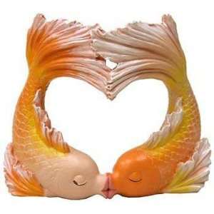   Quality Resin Ornament   Kissing Goldfish Heart 2 Large
