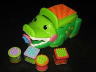 INCREDIBLE PEEK A BLOCKS ROLL A ROUNDS LOT GUMBALL MACHINE CROCODILE 